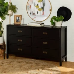 Classic Horizontal Bedroom 6 Drawer Dresser - Saracina Home